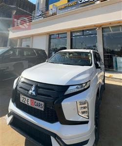 میتسوبیشی پاجیرۆ سپۆرت